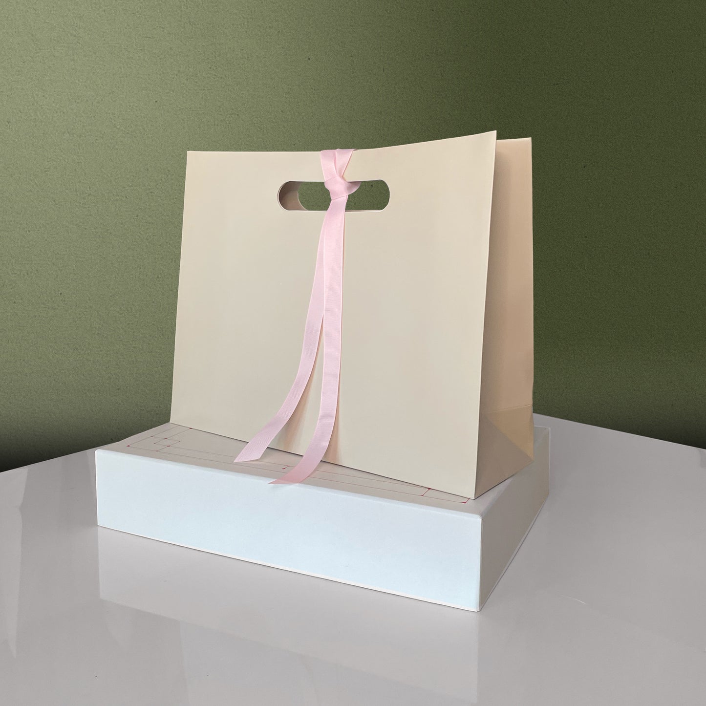 10pc, Cream Beige die-cut handle paper gift bag w/ free ribbon & tissue - ByHome