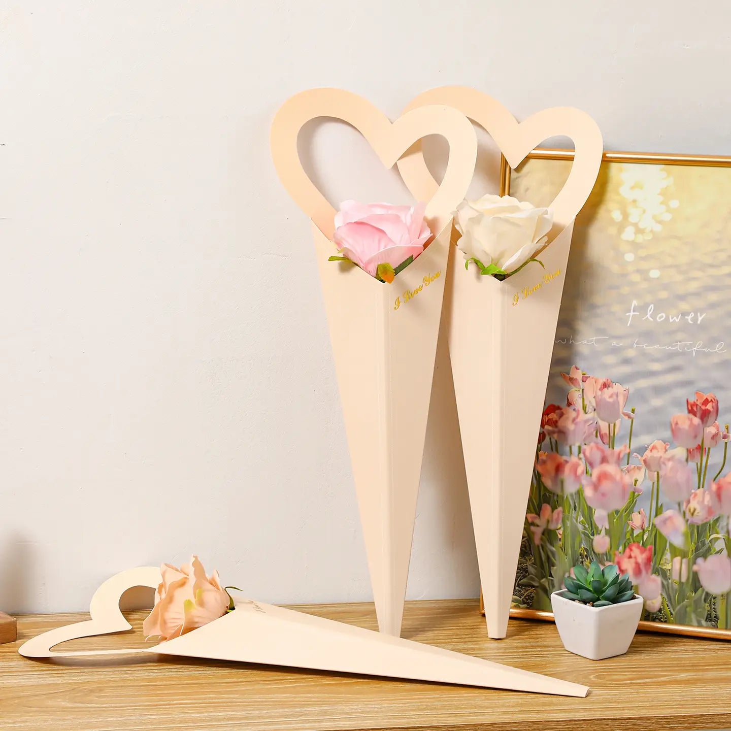 20pcs, White Beige LOVE heart single flower Bouquet paper sleeve - ByHome