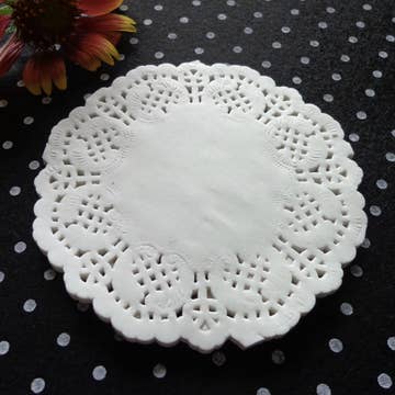 100pcs, 8 sizes White round flower lace paper mat coaster - ByHome