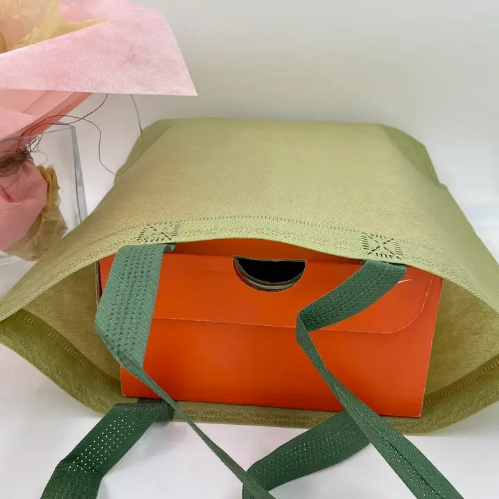 50pcs, 4 sizes Matcha Green non-woven gift bag green handle - ByHome