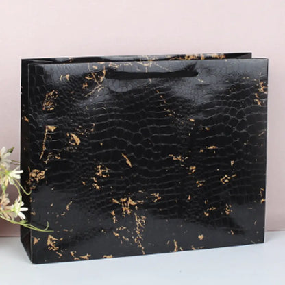 20 pc, Crocodile in gold marble pattern Black paper gift bag - ByHome